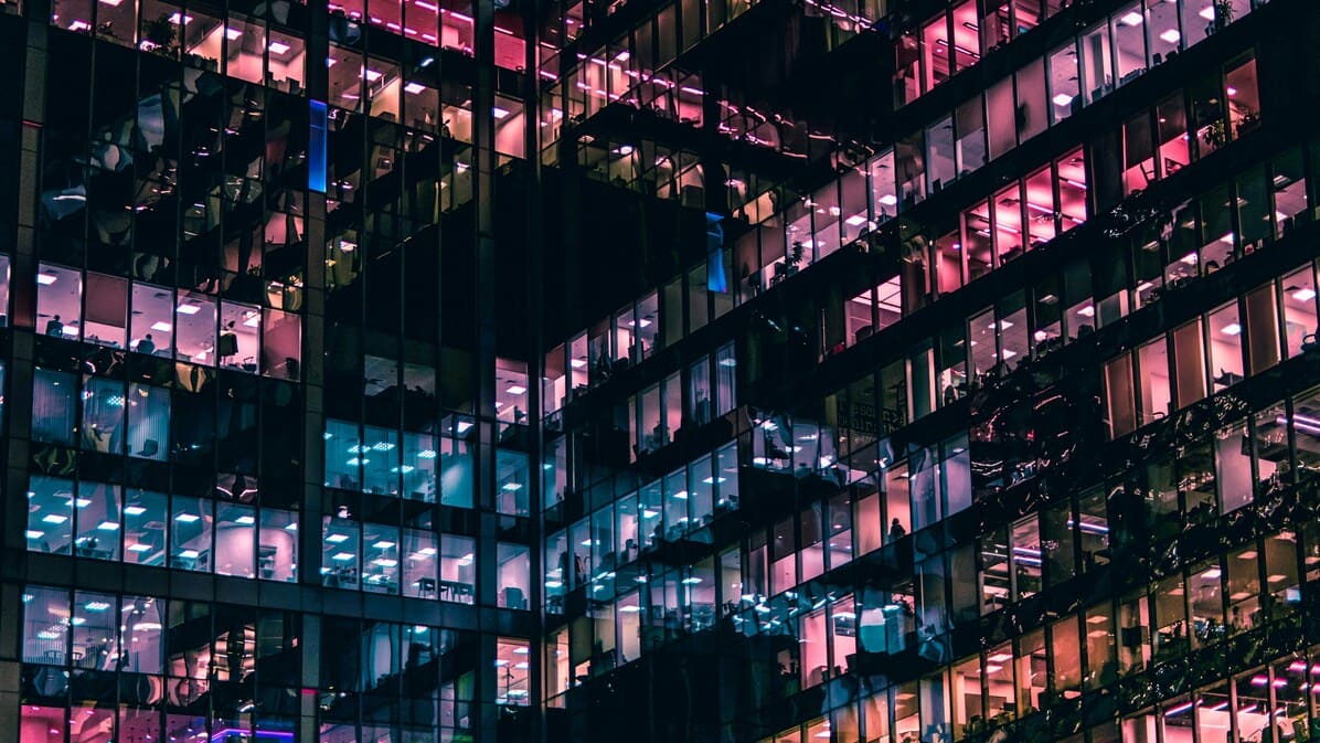 日本のAI国家戦略：Society 5.0とAI技術の社会実装に関する画像